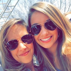 Meet your Posher, Staci